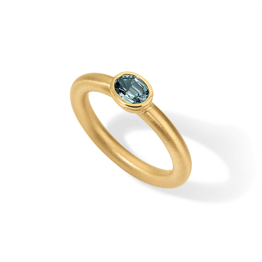 Lady Ring 0.70ct Blue Sapphire Oval