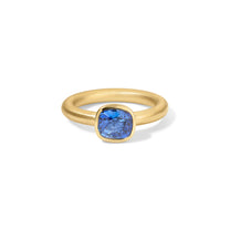Lady Ring 1.73ct Blue Sapphire Cushion